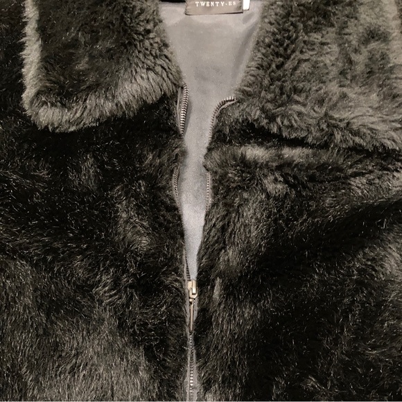 Twenty•ES Black Faux Fur Jacket - Size Large - Picture 14 of 16